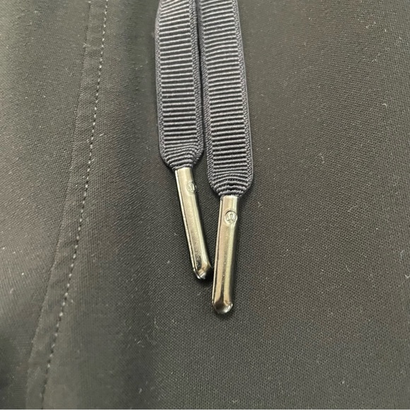 Lululemon On The Fly Pant *Woven 28" in Black Pants size 10 - Picture 7 of 16